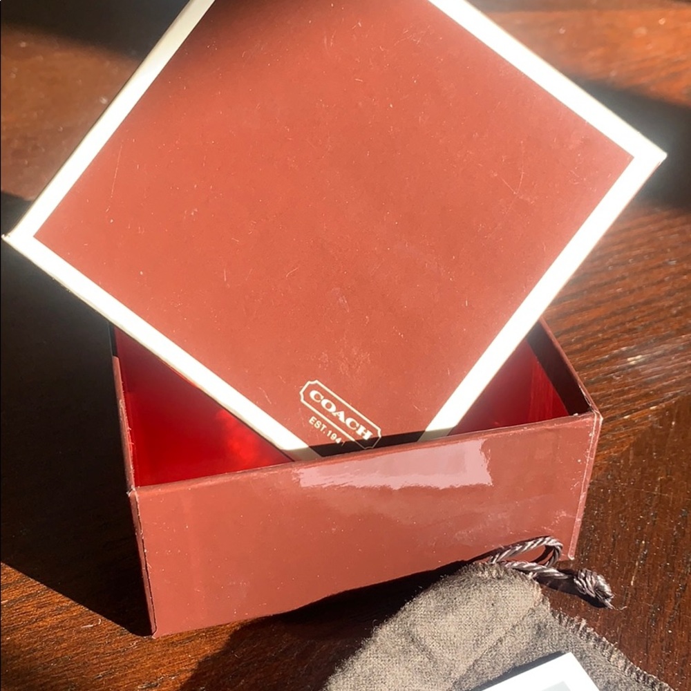 💯 Authentic Coach Embossed Ring & Cuff Set - Picture 6 of 9